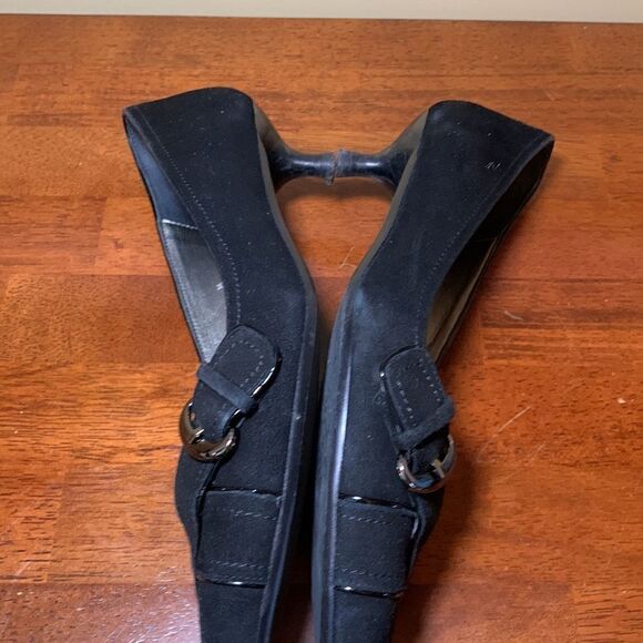 Talbots Size 6M black kitten heels - Picture 3 of 7